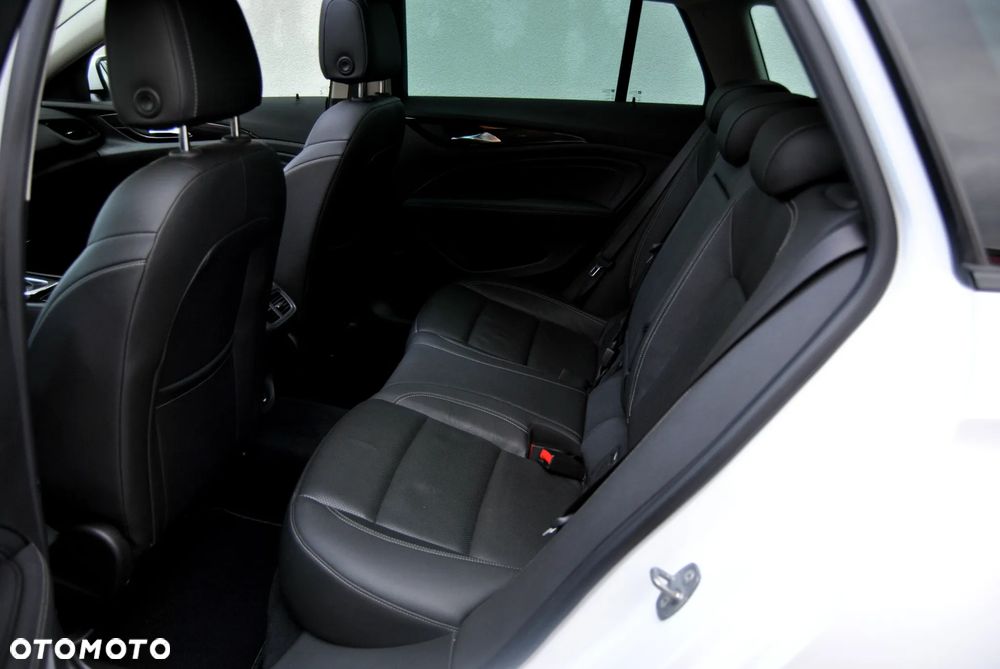 Opel Insignia Sports Tourer 2.0 BiTurbo Diesel 4x4 Innovation - 5