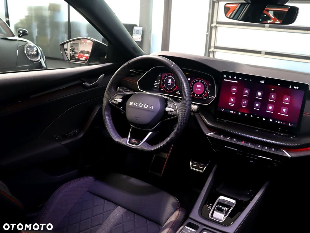 Skoda Octavia 2.0 TSI RS DSG - 18