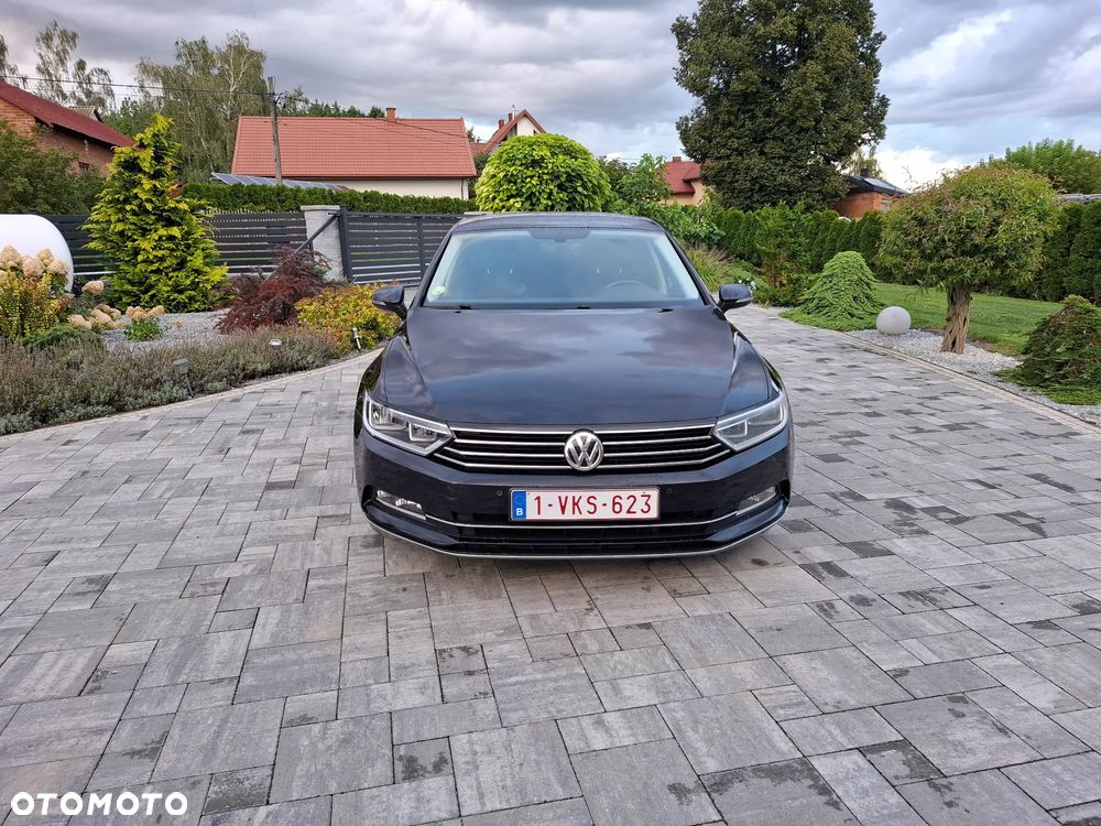 Volkswagen Passat 2.0 TDI (BlueMotion Technology) Highline - 19
