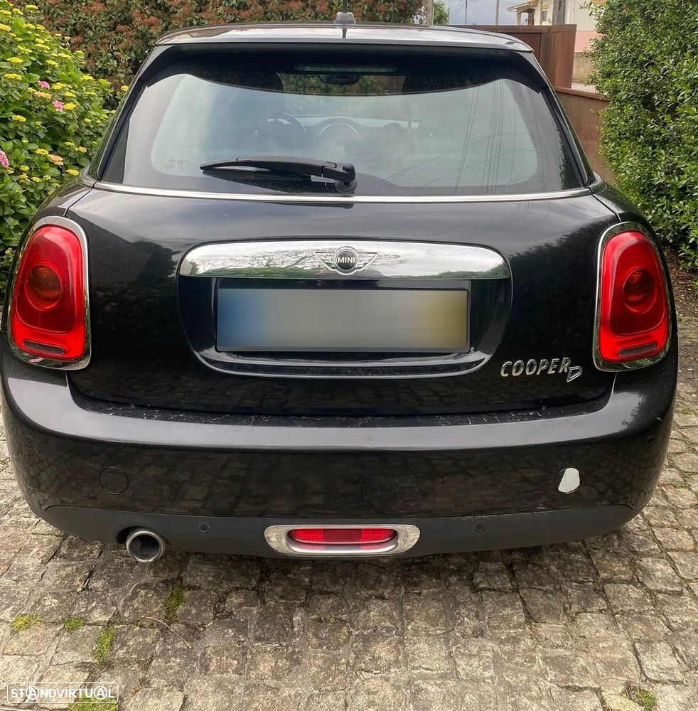 MINI 5 Portas Cooper D - 2