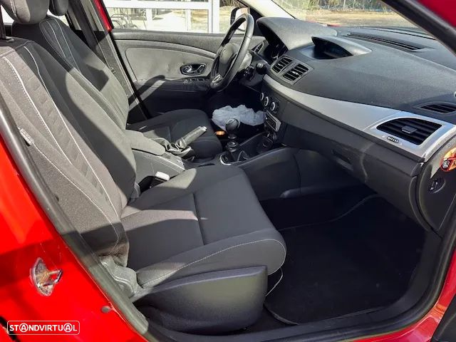 Renault Mégane Sport Tourer 1.5 dCi Confort SS - 9