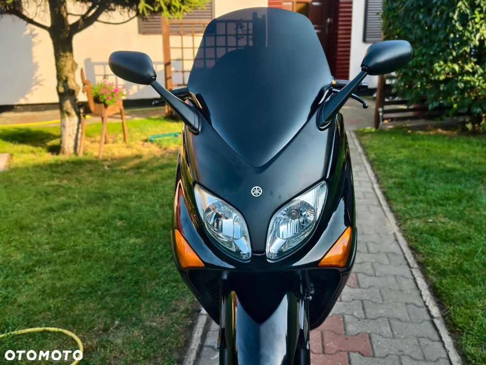 Yamaha Tmax - 18
