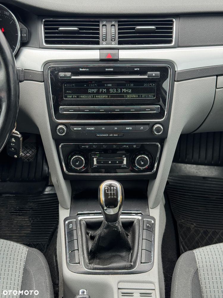 Skoda Superb 2.0 TDI Comfort - 29