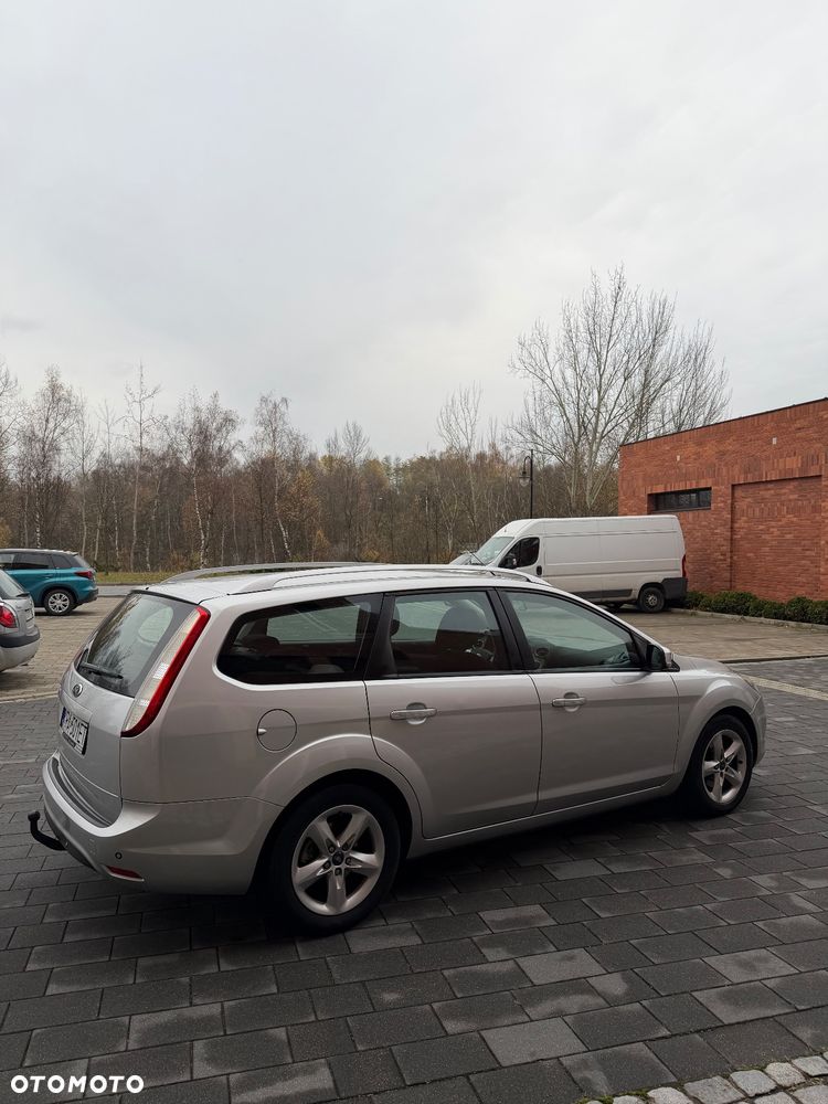 Ford Focus 1.6 16V Ambiente - 13