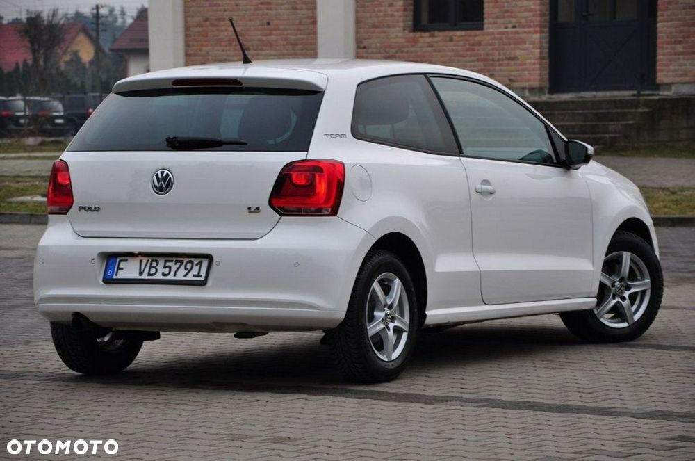 Volkswagen Polo 1.4 Highline - 14