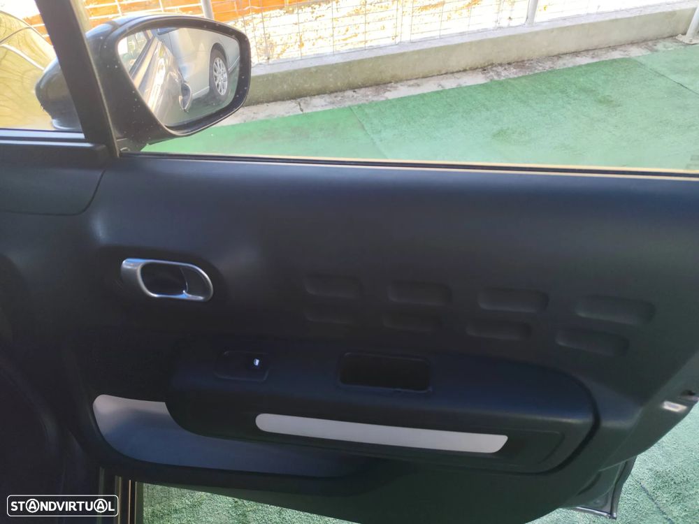 Citroën C3 1.2 PureTech Feel - 35