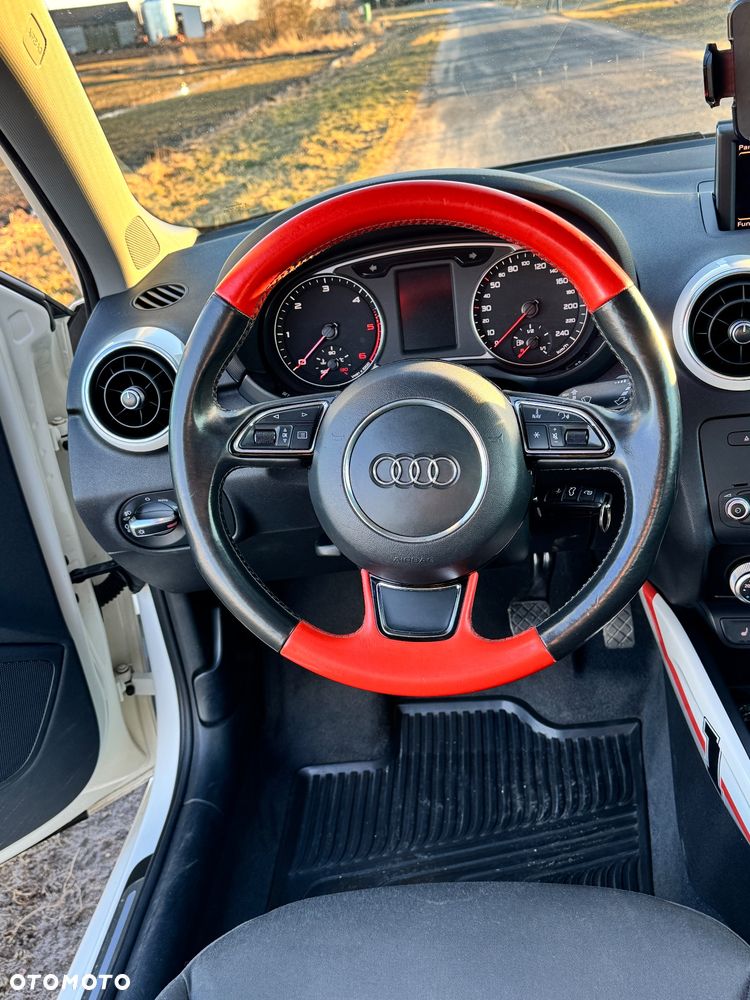 Audi A1 Sportback 1.6 TDI Attraction - 11