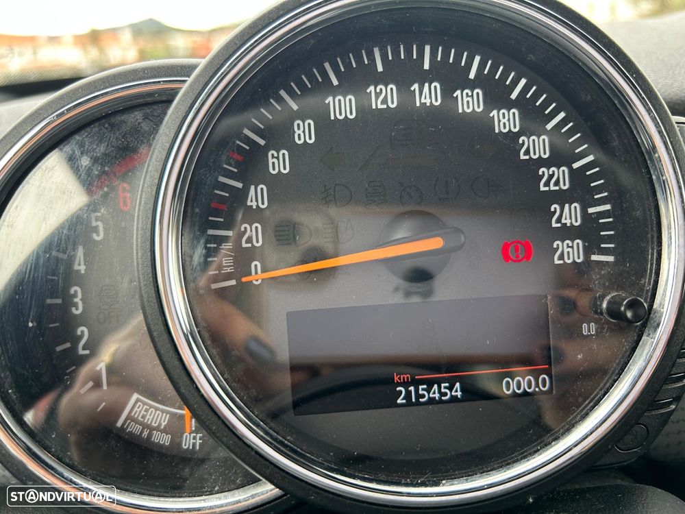 MINI 5 Portas Cooper D - 7