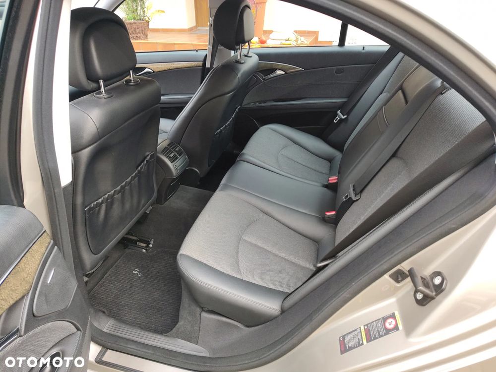 Mercedes-Benz Klasa E 200 T Kompressor Avantgarde - 5