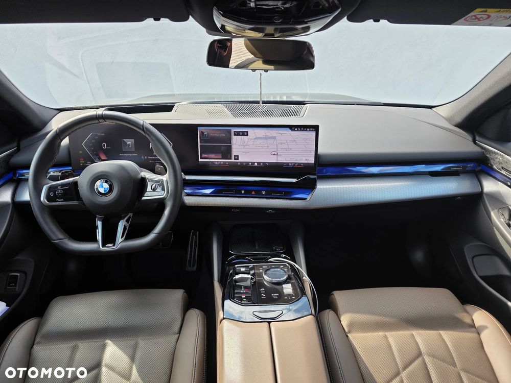 BMW Seria 5 540d xDrive mHEV M Sport - 18