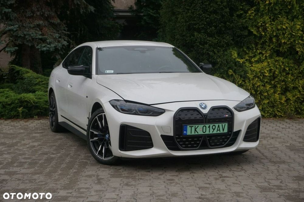BMW i4 - 6
