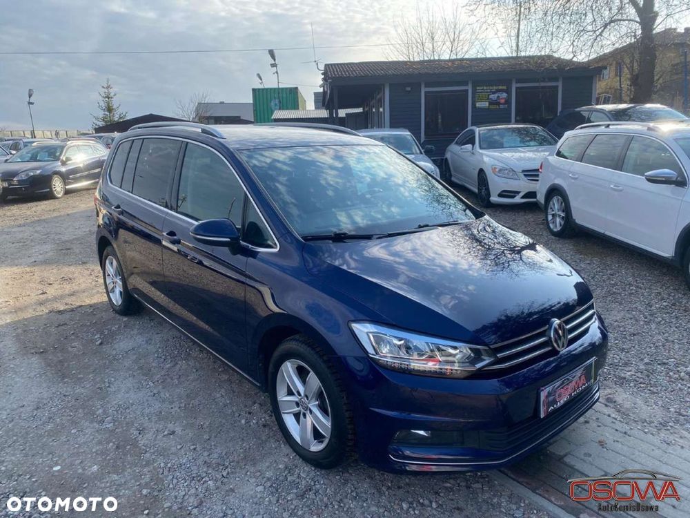 Volkswagen Touran - 22