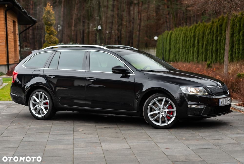 Skoda Octavia 2.0 TDI DSG RS - 27