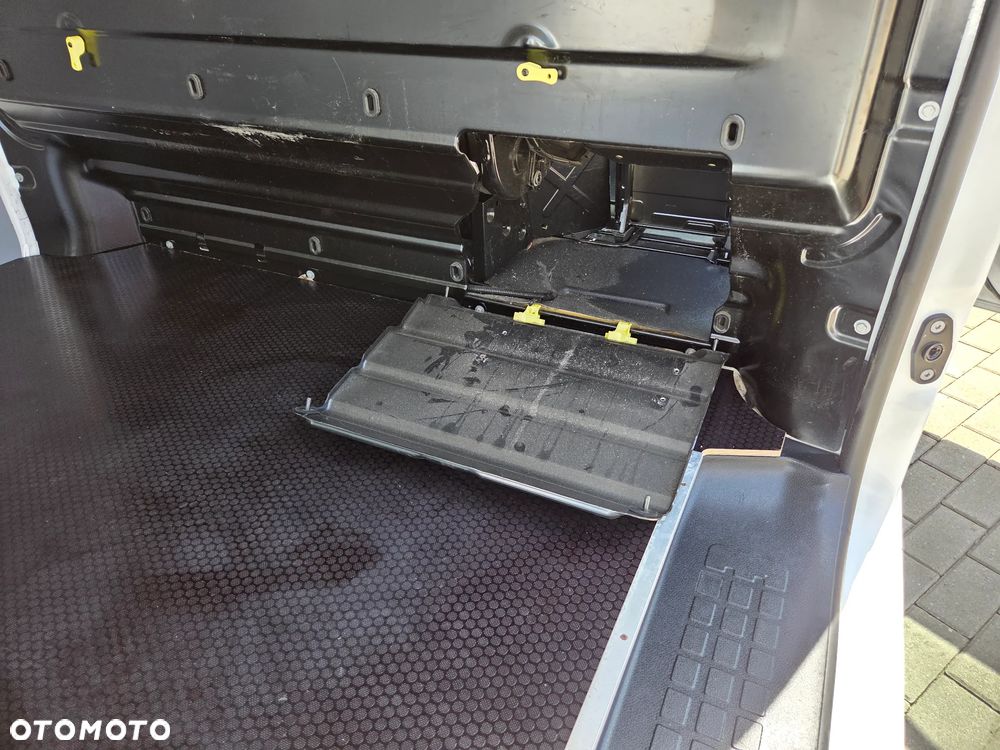 Opel Vivaro Extra Long 3,0t (bryg.) - 26