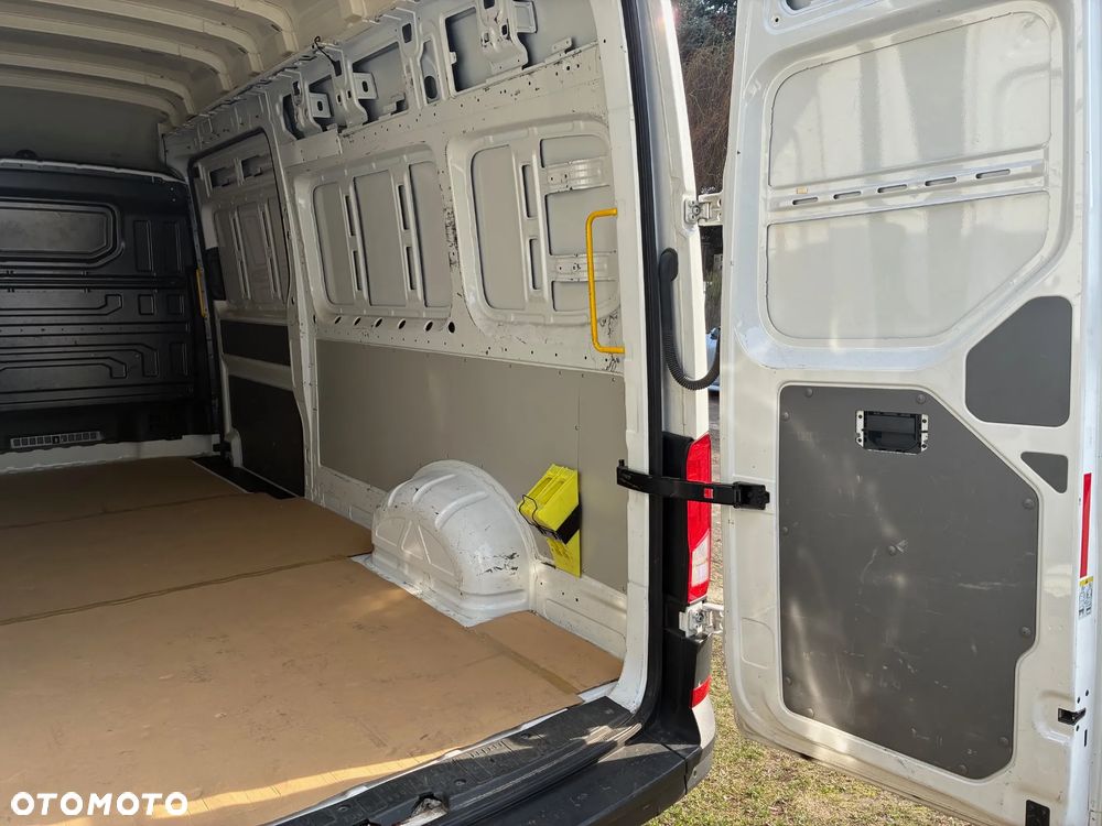 Volkswagen CRAFTER MAXI 2.0TDI 177KM Salon PL 2021r. 4,30m dł. ładowni, Bezwypadkowy - 11