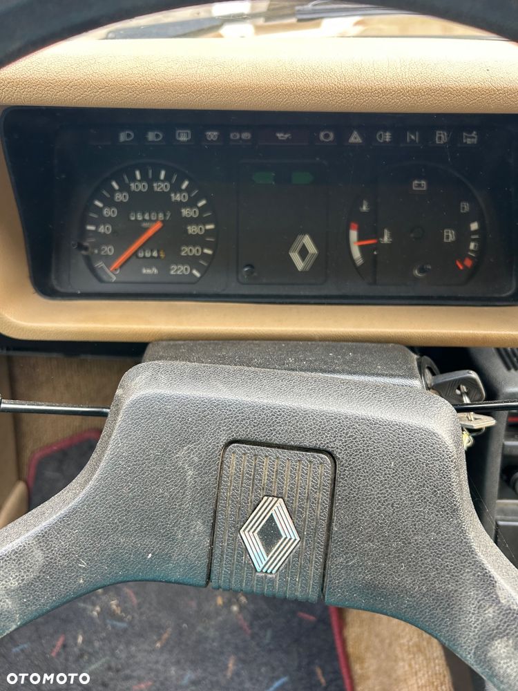 Renault 18 - 7
