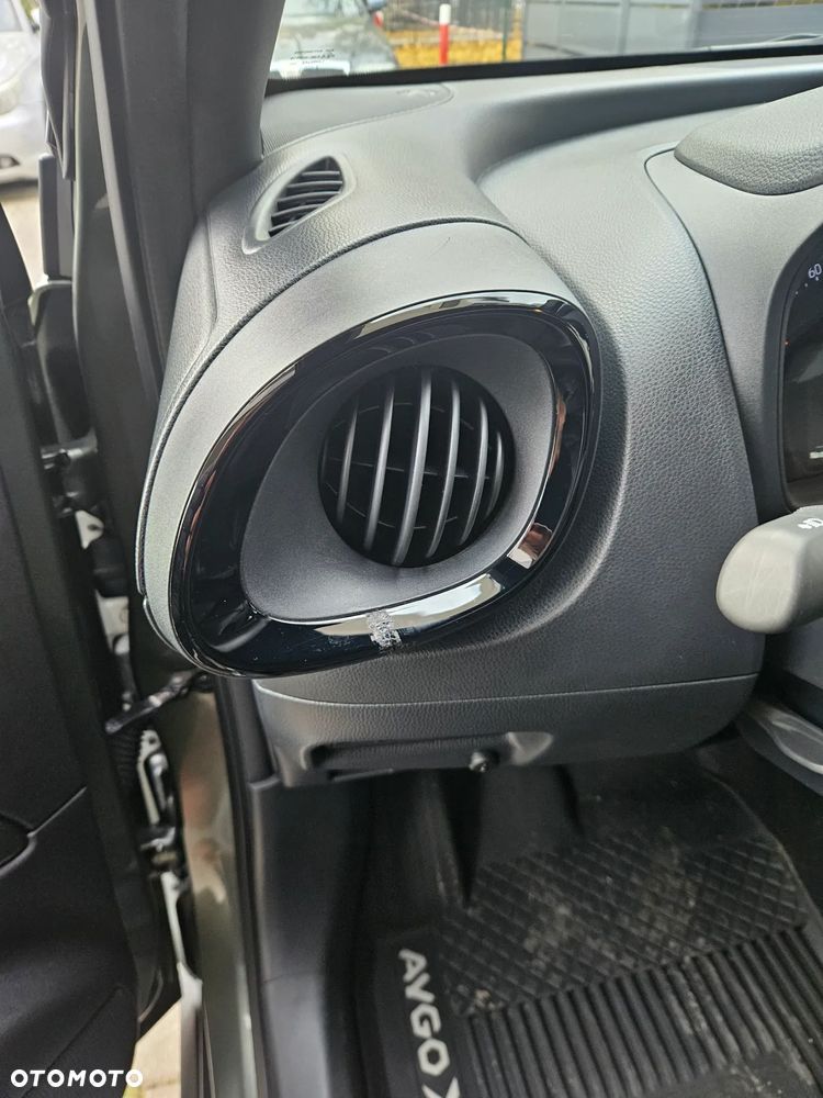 Toyota Aygo X 1.0 VVT-i Executive - 10