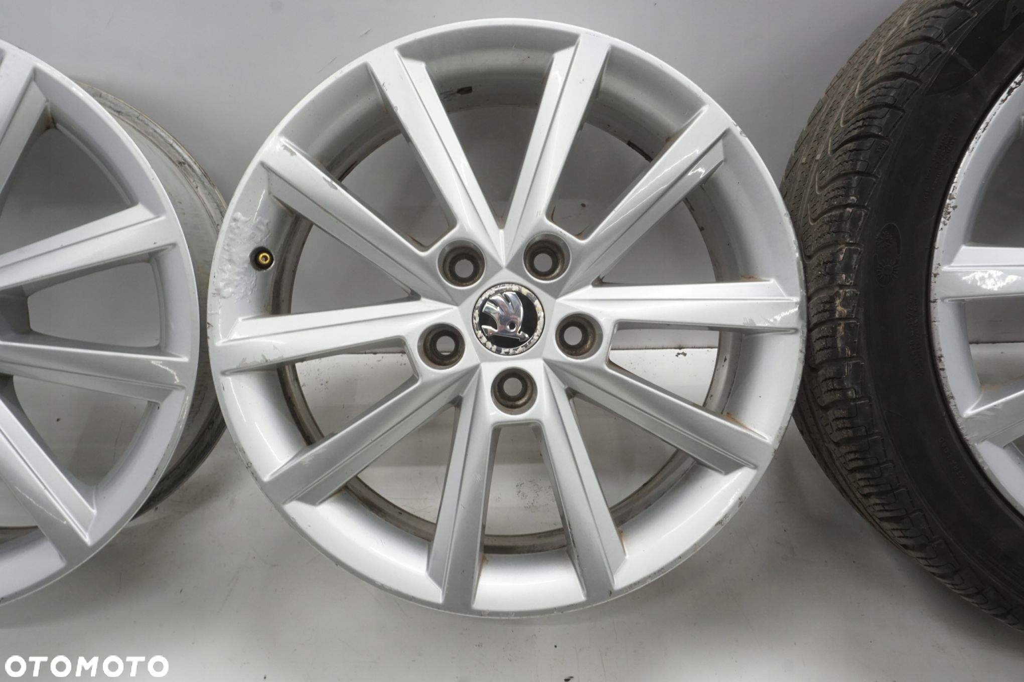 SKODA OCTAVIA III 14R FELGI ALUMINIOWE 17" 5X112 ET49 5E0601025E - 5