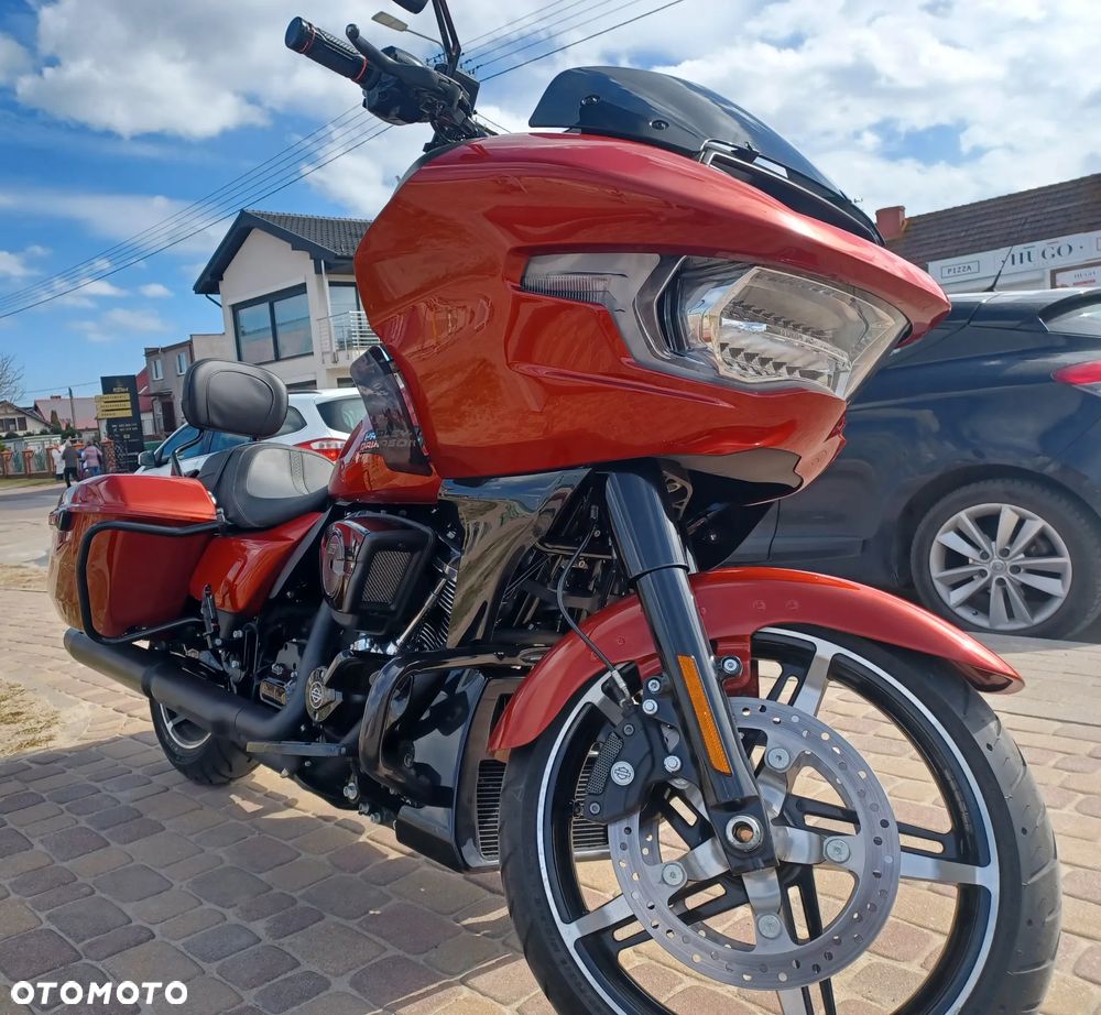 Harley-Davidson Touring Road Glide - 3