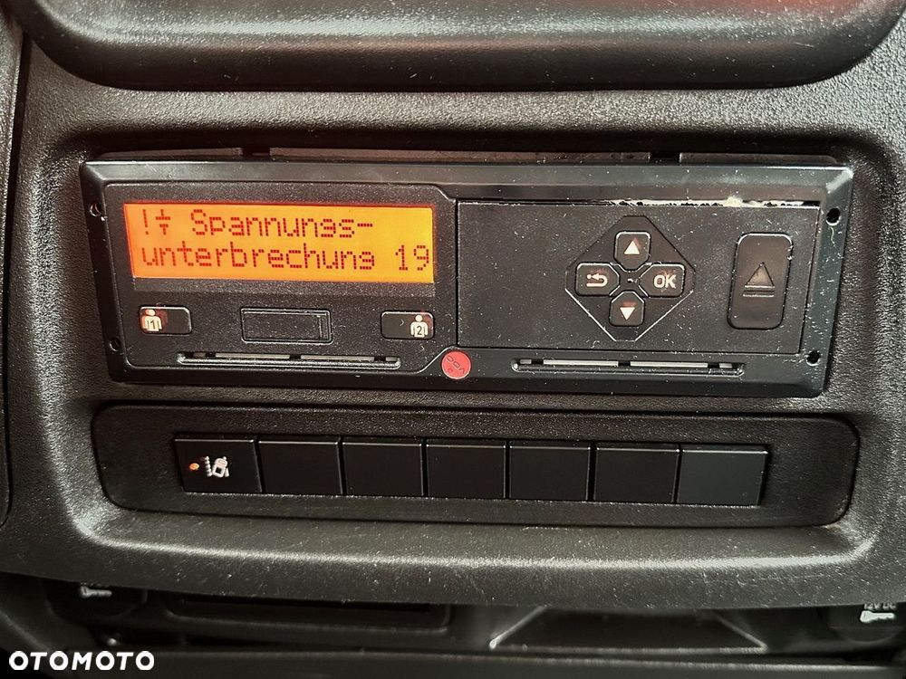 Iveco DAILY CHŁODNIA KONTENER -10*C WINDA 9 PALET ZASILANIE 230V TEMPOMAT PNEUMATYKA AUTOMAT HI-MATIC BLIŹNIACZE KOŁA KLIMATYZACJA  170KM - 38