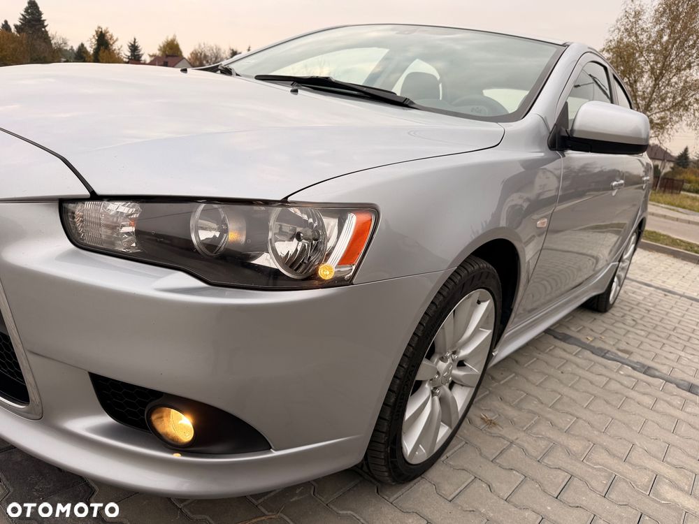 Mitsubishi Lancer 1.8 Intense - 16