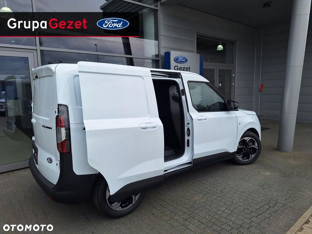 Ford Transit Courier - 3