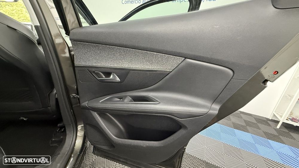 Peugeot 3008 1.5 BlueHDi Allure - 20