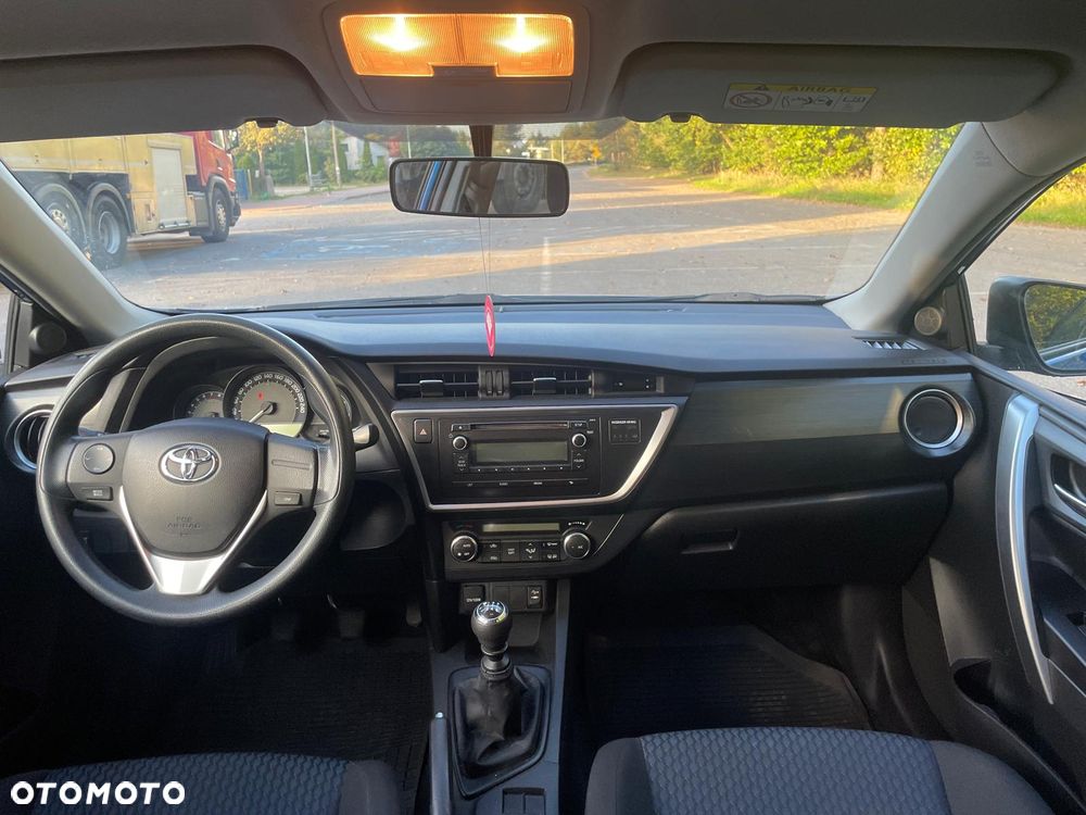 Toyota Auris 1.33 VVT-i Life - 19