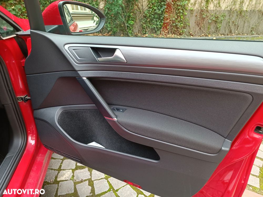 Volkswagen Golf 1.0 TSI Comfortline - 12