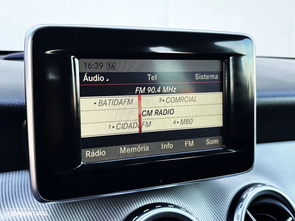 Mercedes-Benz GLA 200 CDi Urban Aut. - 25