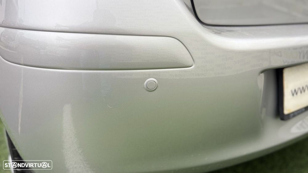 Toyota Yaris 1.0 VVT-i AC+VSC - 8