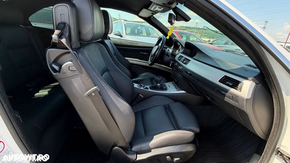 BMW Seria 3 320i M Sport Edition - 13