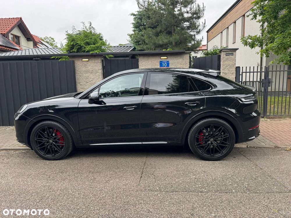 Porsche Cayenne Coupe GTS - 17