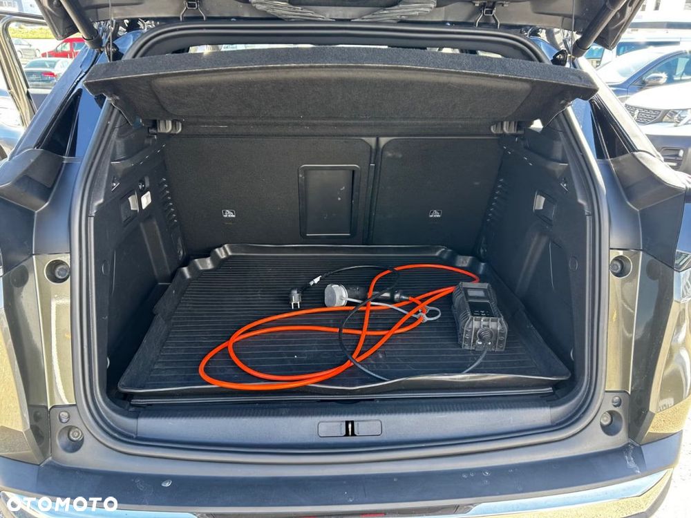 Peugeot 3008 1.6 PureTech HYbrid4 GT S&S EAT8 - 23