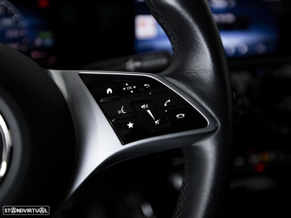 Mercedes-Benz A 250 e - 16