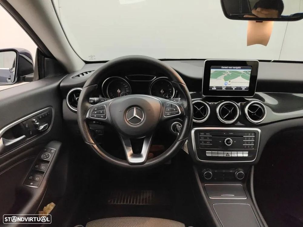 Mercedes-Benz CLA 180 d Shooting Brake Aut. - 6