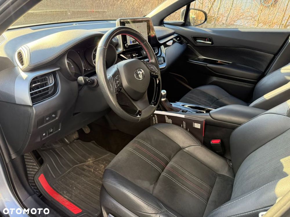 Toyota C-HR 1.8 Hybrid Prestige - 11