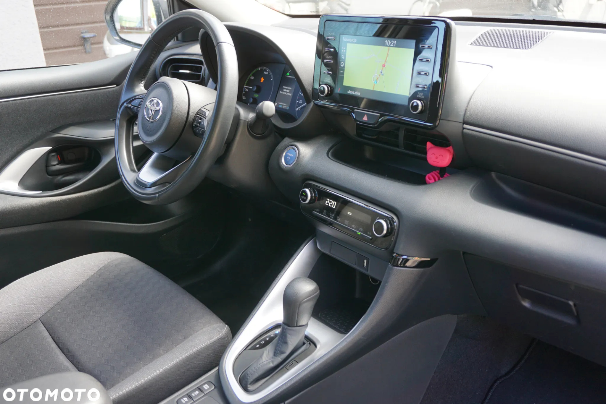 Toyota Yaris Hybrid 1.5 Style - 17