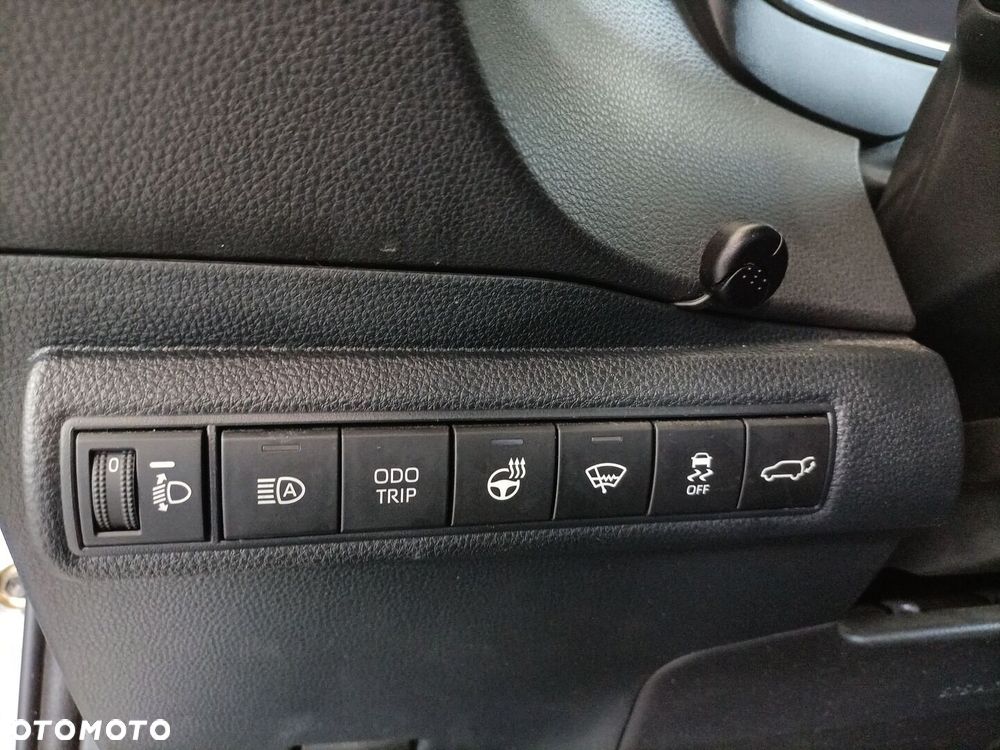 Toyota Corolla 1.8 Hybrid GR Sport Dynamic - 13