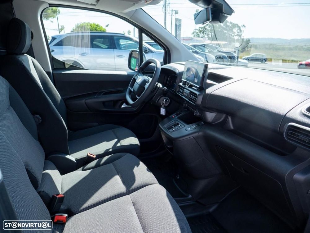 Opel Combo 54kWh Tam M 136cv - 15