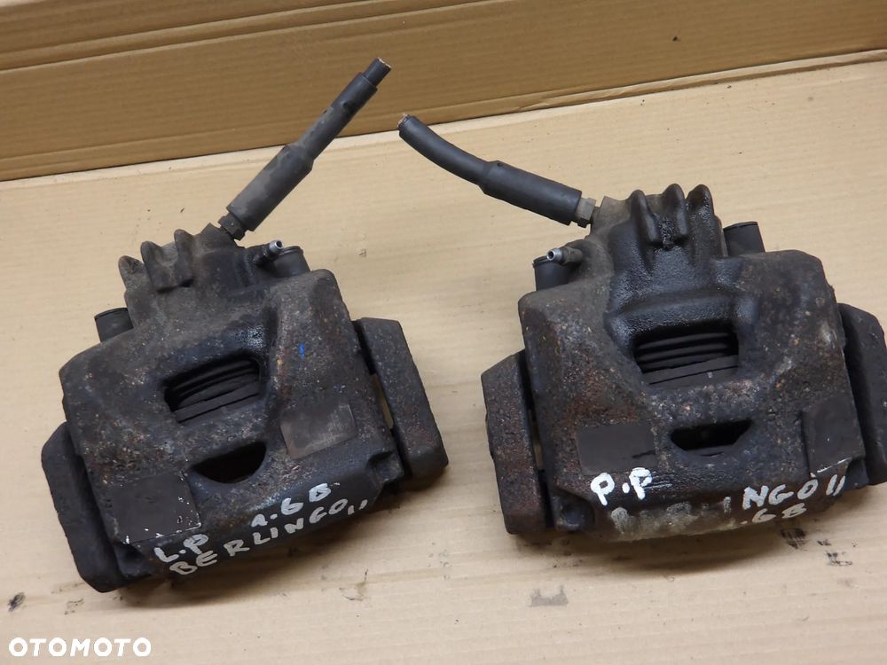 CITROEN BERLINGO II LIFT 12-18 1.6B ZACISK HAMULCOWY PRAWY LEWY PRZÓD PRZEDNI