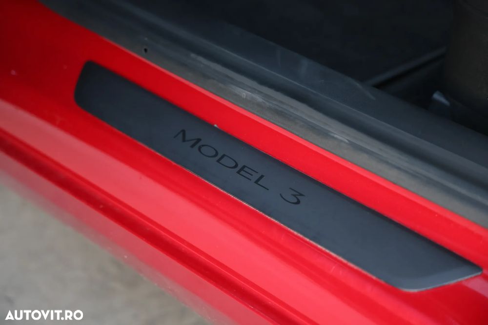 Tesla Model 3 Langstreckenbatterie Allradantrieb Dual Motor - 26