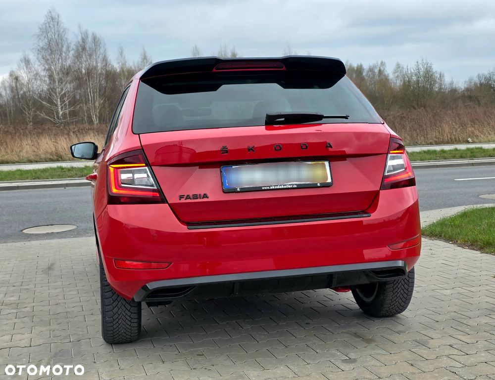 Skoda Fabia 1.0 TSI Monte Carlo - 10