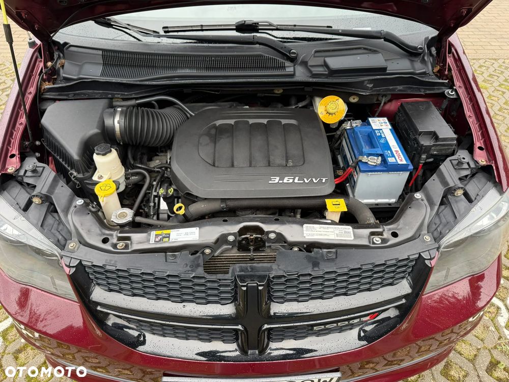 Dodge Grand Caravan - 14