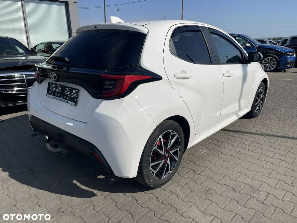 Toyota Yaris 1.5 Comfort - 2