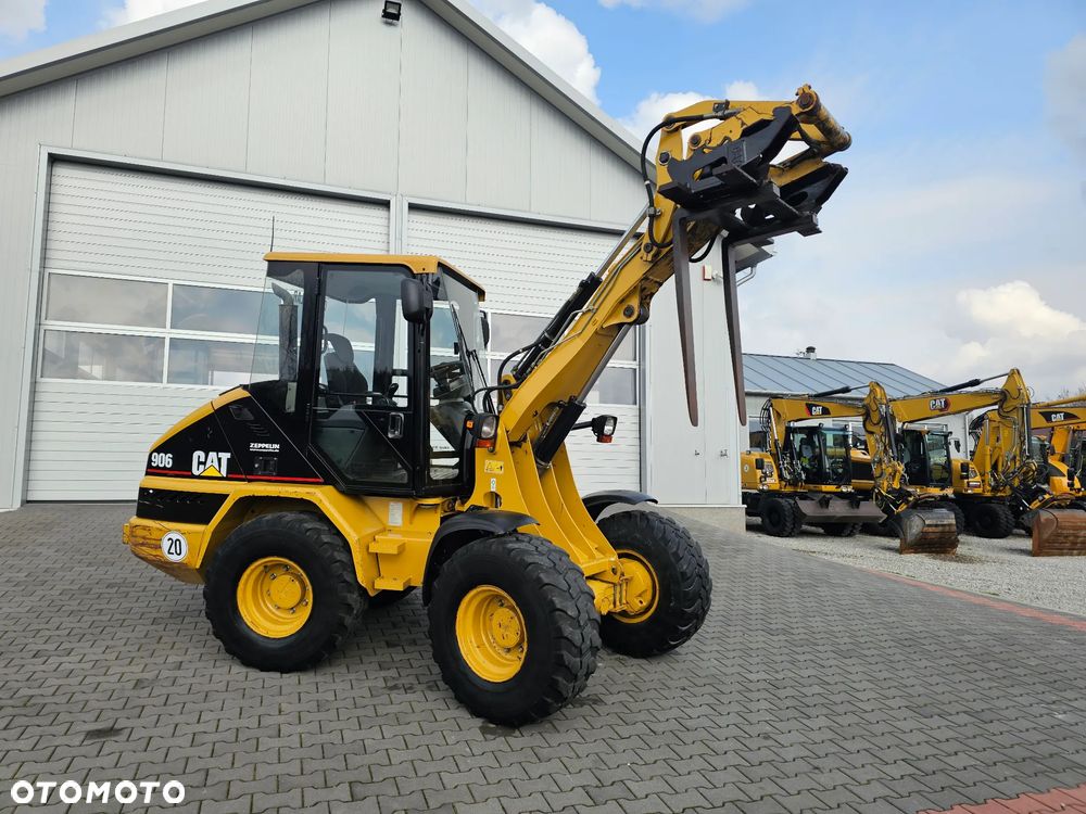 Caterpillar 906 - 23