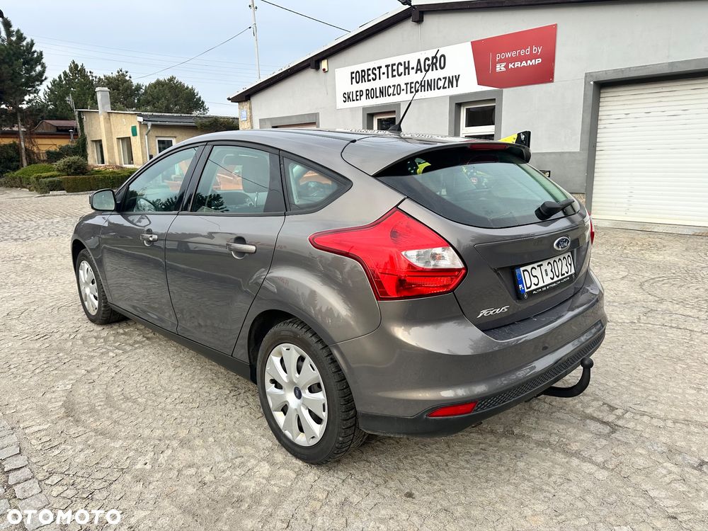 Ford Focus 1.6 Ambiente Start - 10