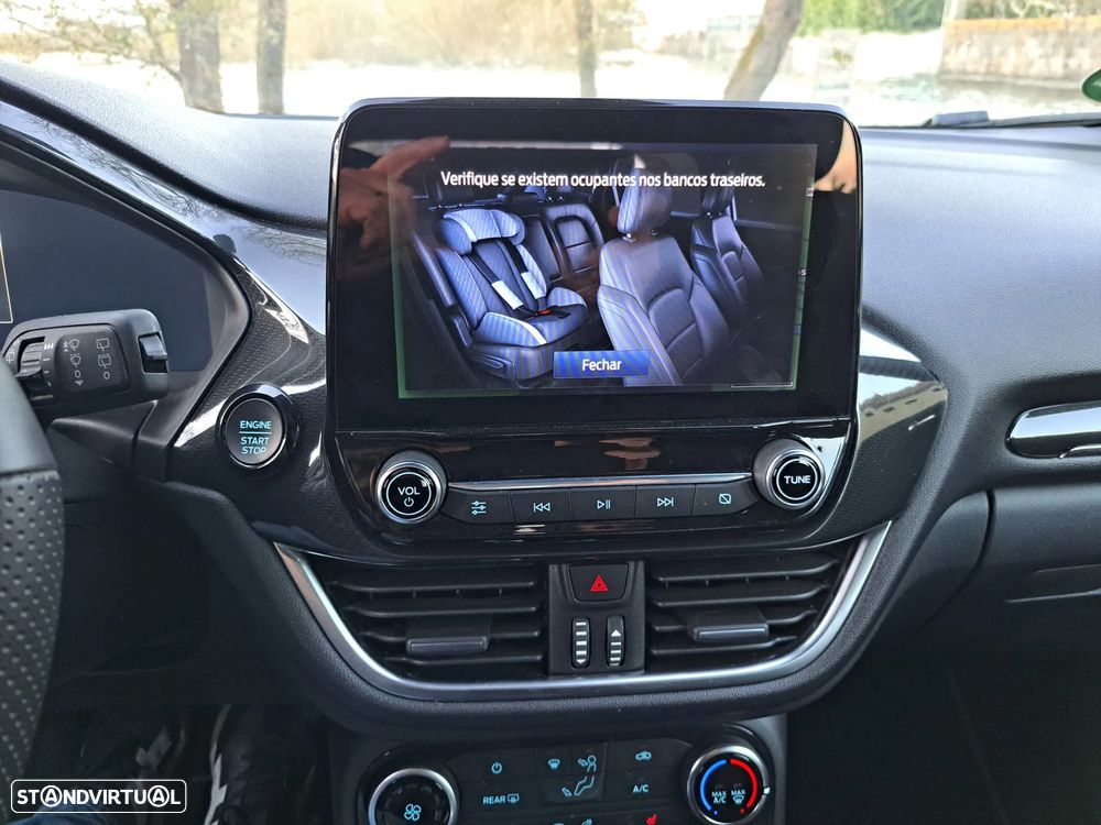 Ford Puma 1.0 EcoBoost Hybrid ST-LINE - 38