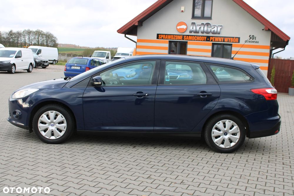 Ford Focus 1.6 Ambiente - 5