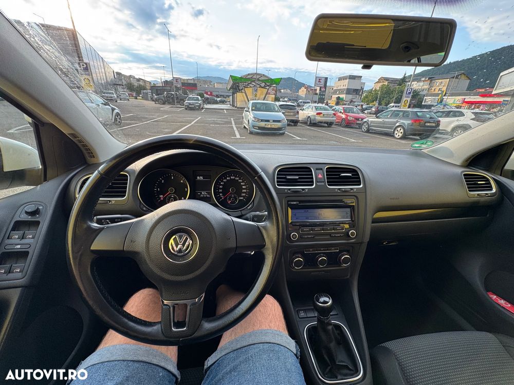 Volkswagen Golf 2.0 TDI DPF Highline - 11